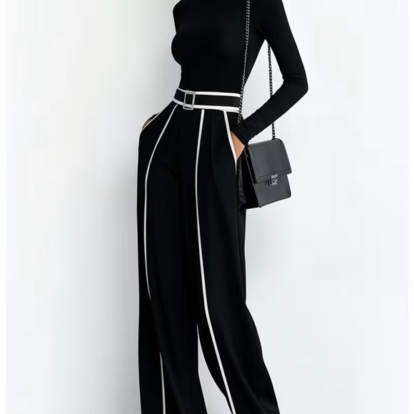 European Black and White Women's 2 pc Set w/Belt - Picture 3 of 8